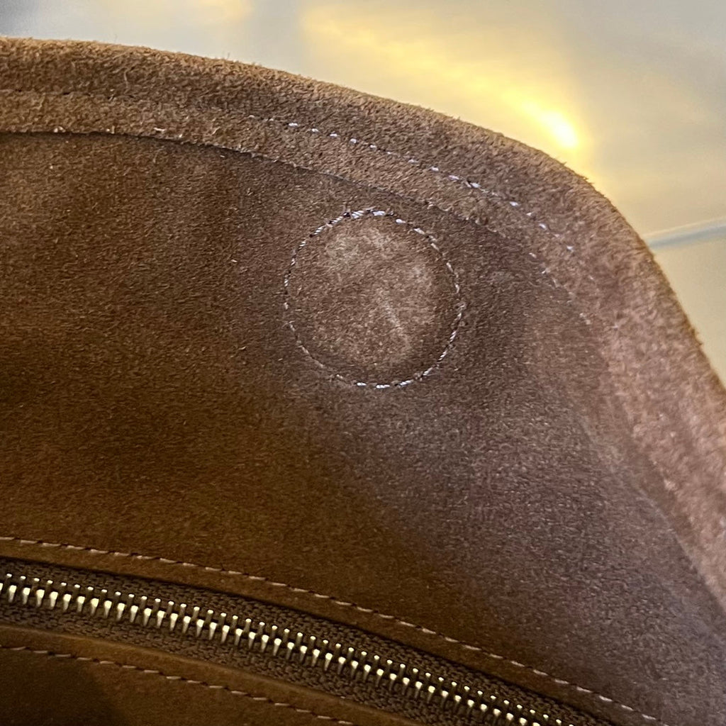 Small Hop 40 in Karamellbraunem Lammfell