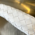 MINI HOP 25 IN WHITE CALFSKIN