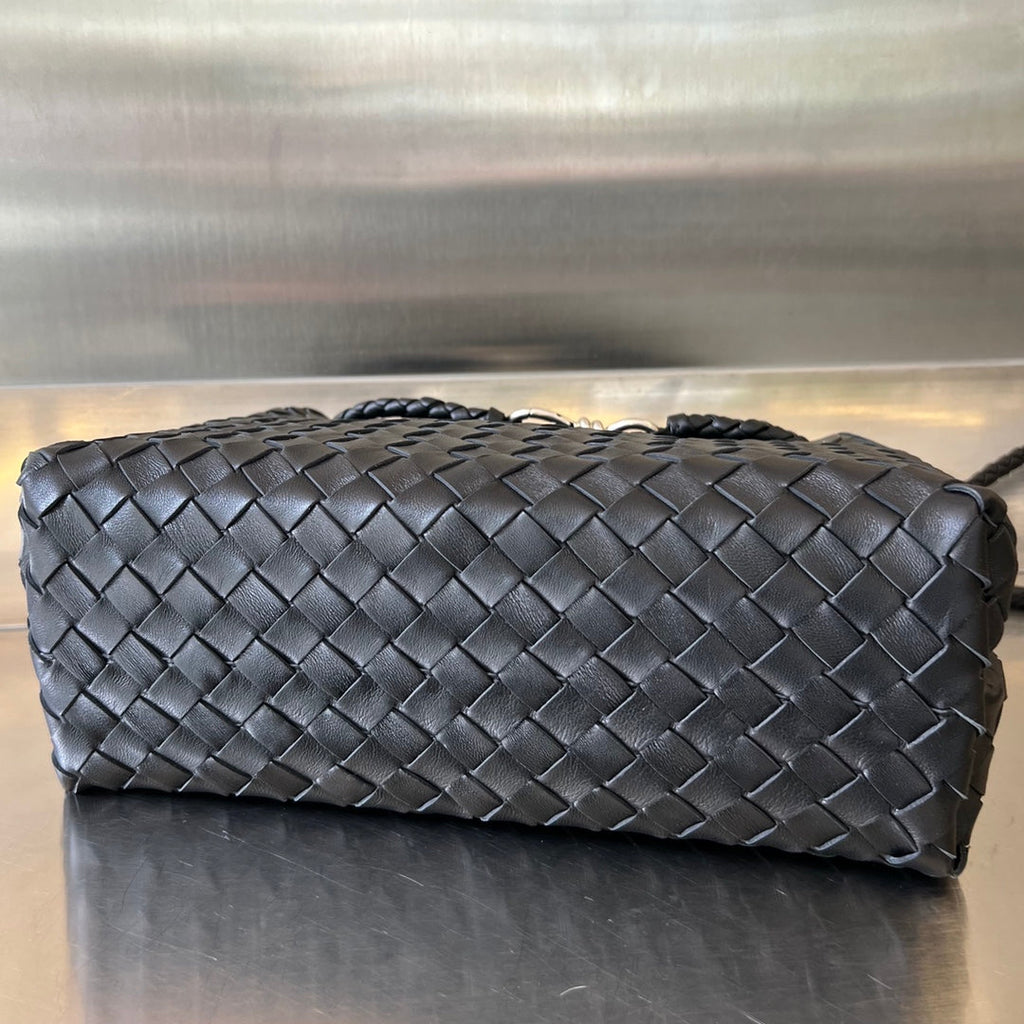 BV MEDIUM ANDIAMO 32CM SCHWARZES LAMMLEDER 