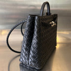 BV MEDIUM ANDIAMO 32CM SCHWARZES LAMMLEDER 