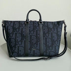 WEEKENDER 40 IN SCHWARZ MAXI OBLIQUE JACQUARD