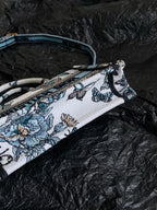 MINI BUCHTASCHE 21 SCHMETTERLINGSMUSTER BLAUES KALBSLEDER