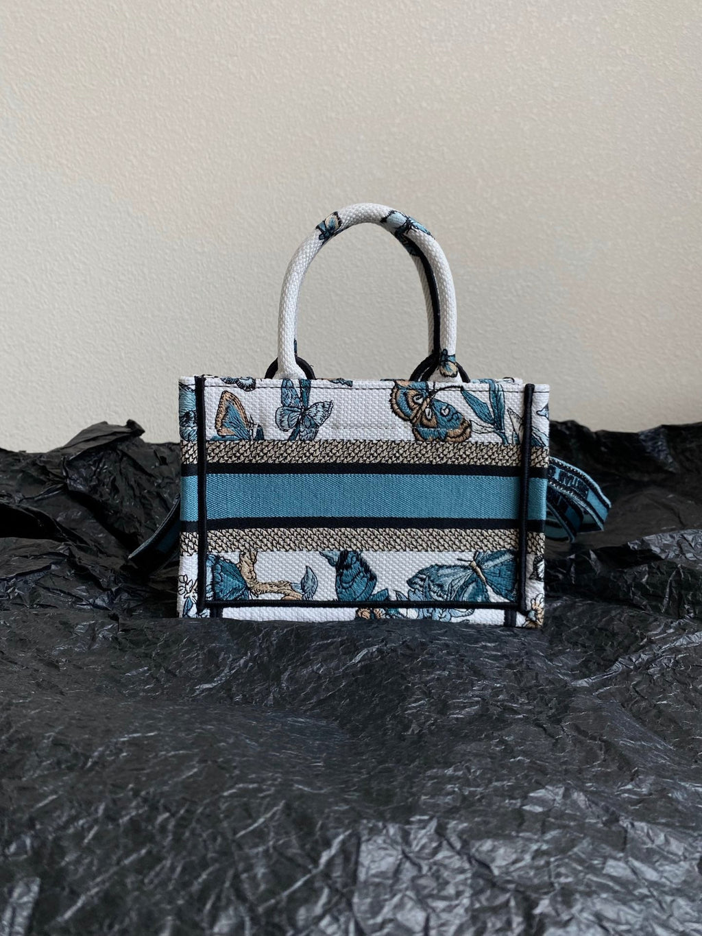 MINI BUCHTASCHE 21 SCHMETTERLINGSMUSTER BLAUES KALBSLEDER