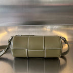 KLEINE ZYLINDERKASSETTE 21 ZOLL TABAKBRAUNES KALBSLEDER