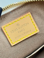 ALMA BB 25 IN WEISS MONOGRAMM DUNE LEINWAND GOLDENE HARDWARE