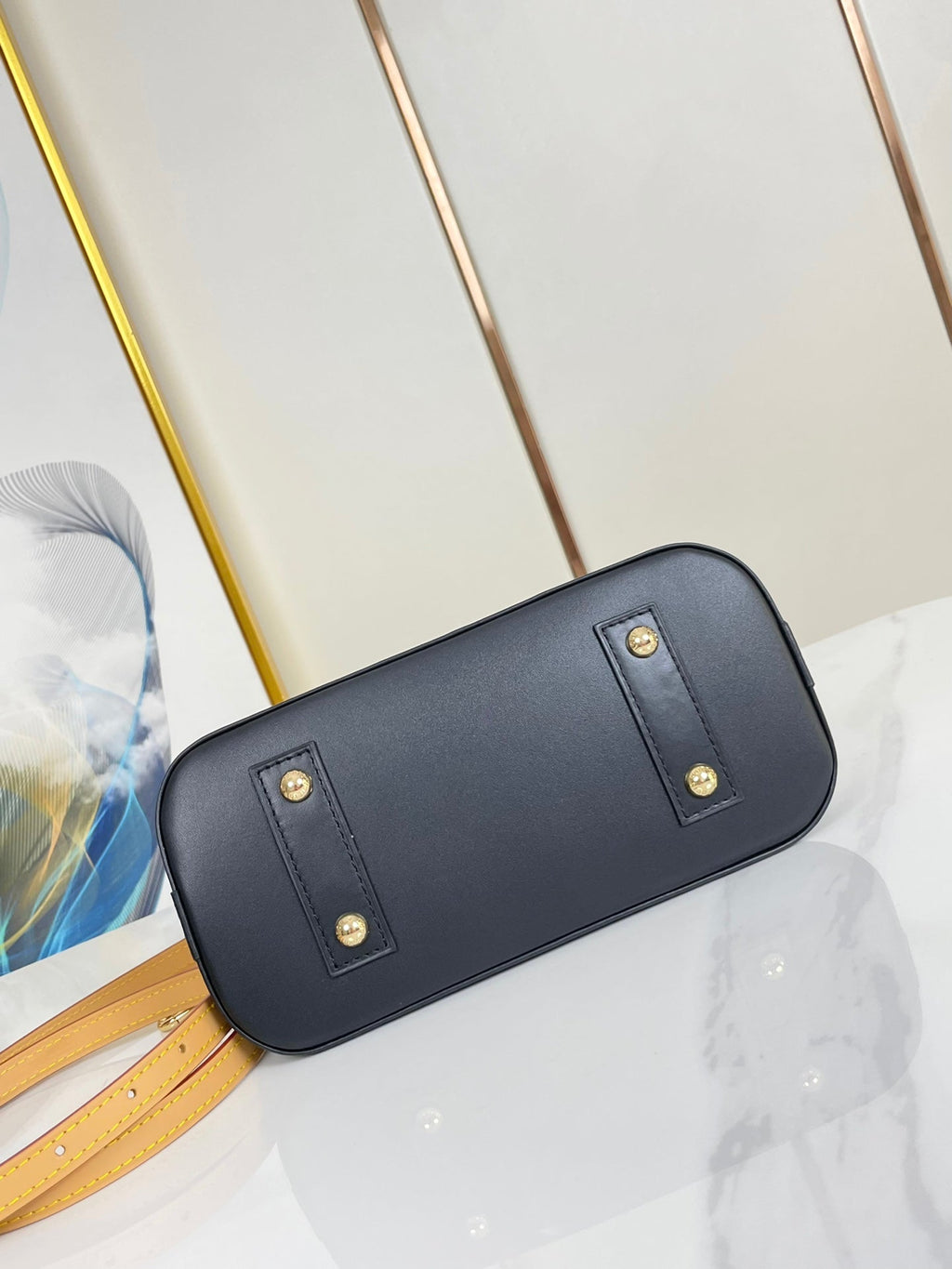 ALMA BB 25 IN WEISS MONOGRAMM DUNE LEINWAND GOLDENE HARDWARE