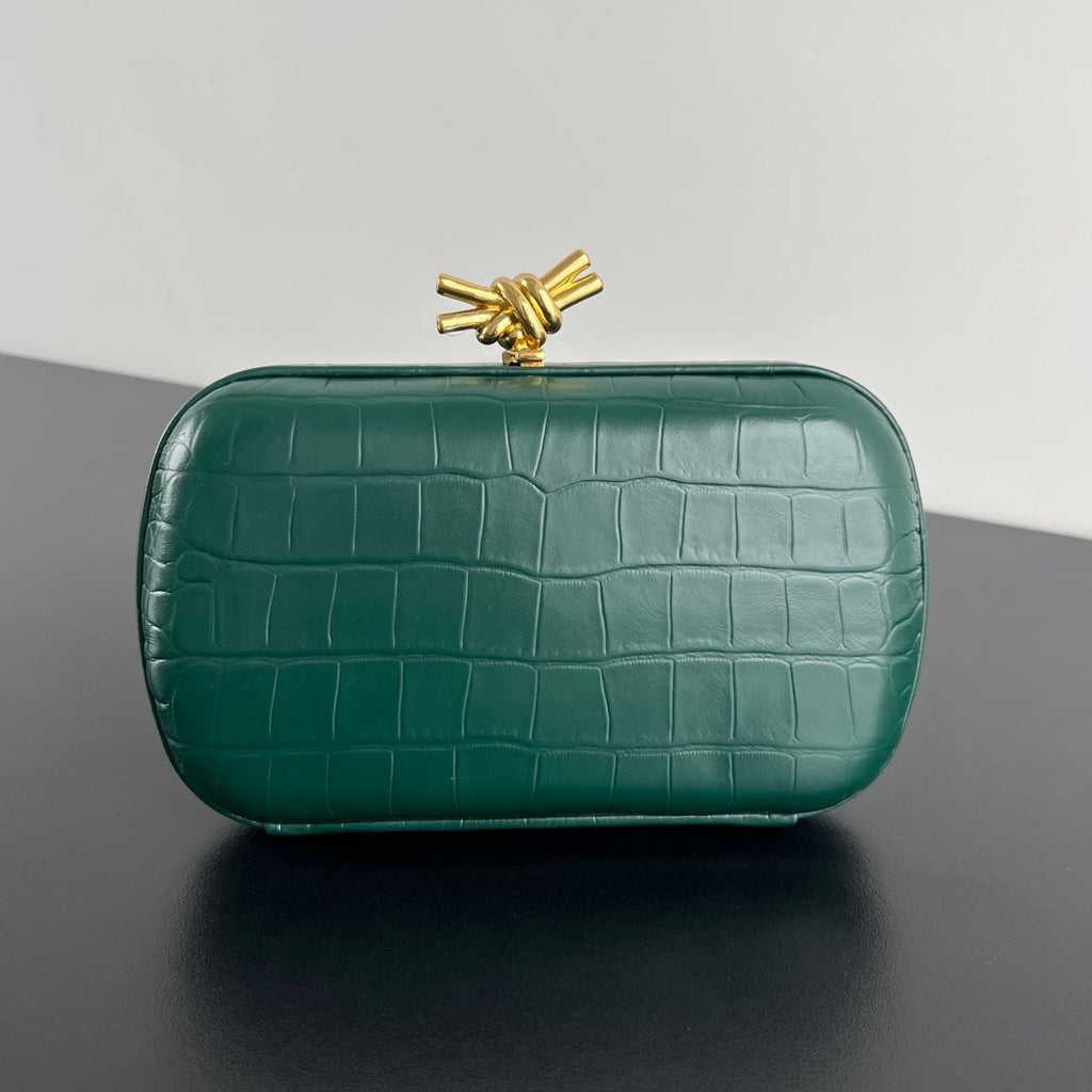 KNOTEN 19 IN EDEN GREEN KROKODILMUSTER KALBSLEDER