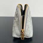 INTRECCIATO 16 TASCHE AUS WEISSEM LAMMFELL