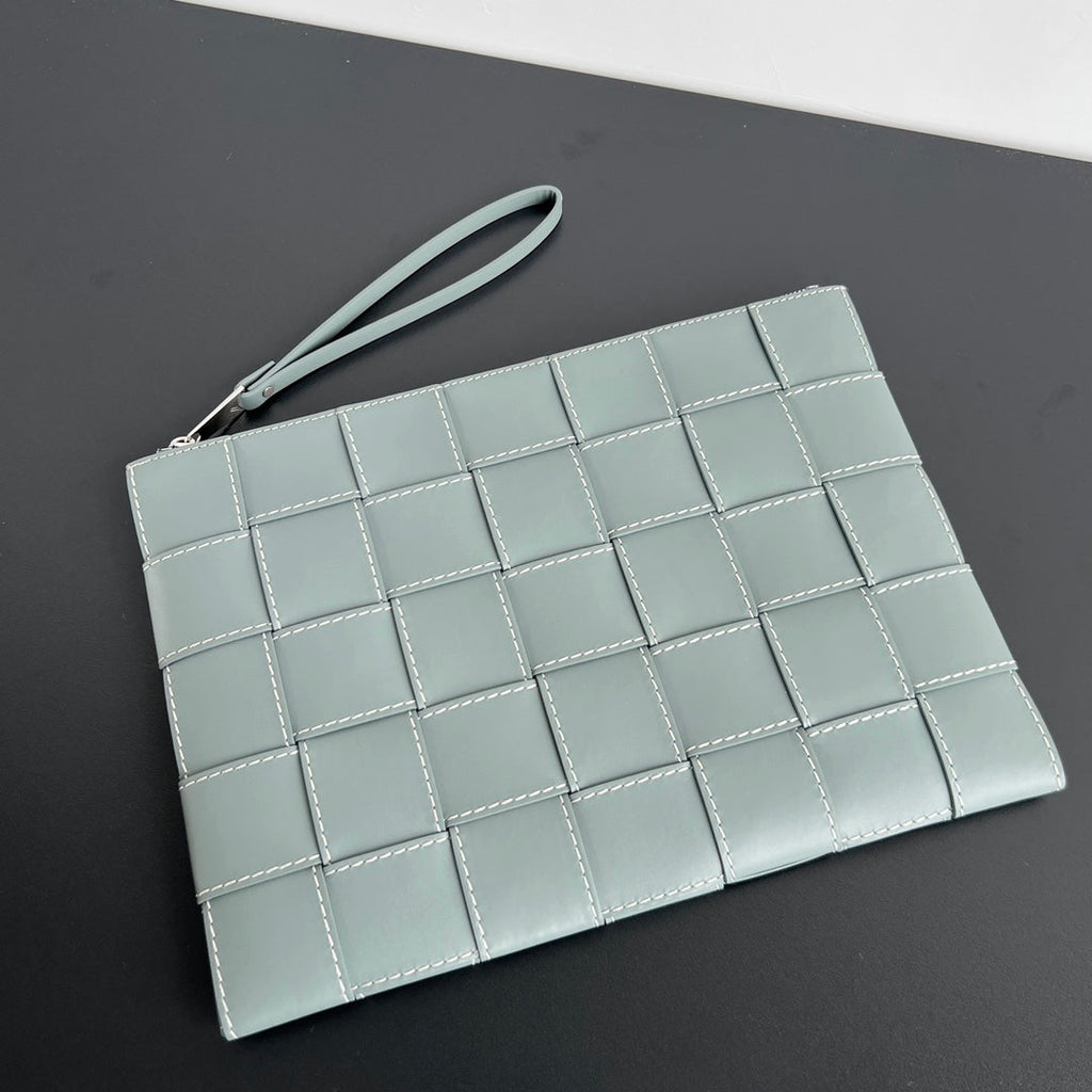 Große Kassettentasche, 35 Zoll, rauchfarbenes Kalbsleder