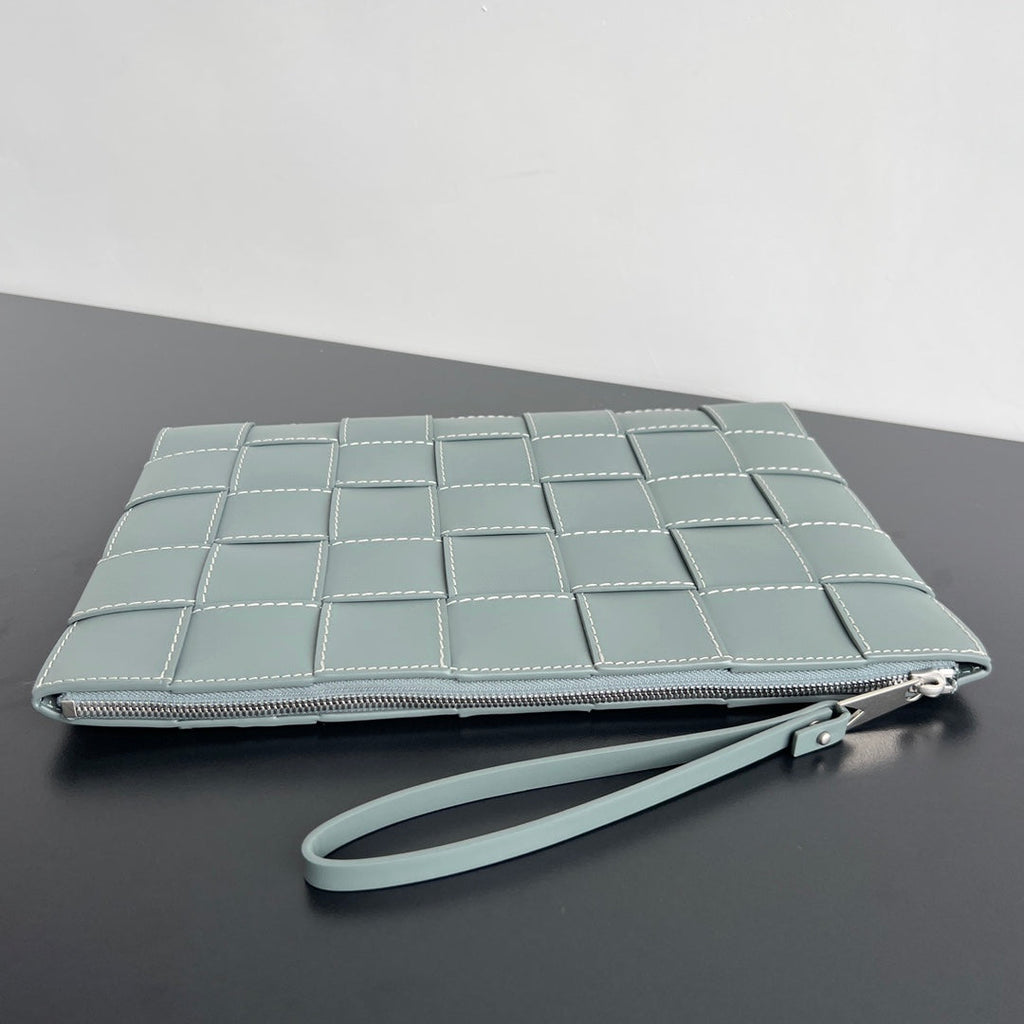 Große Kassettentasche, 35 Zoll, rauchfarbenes Kalbsleder