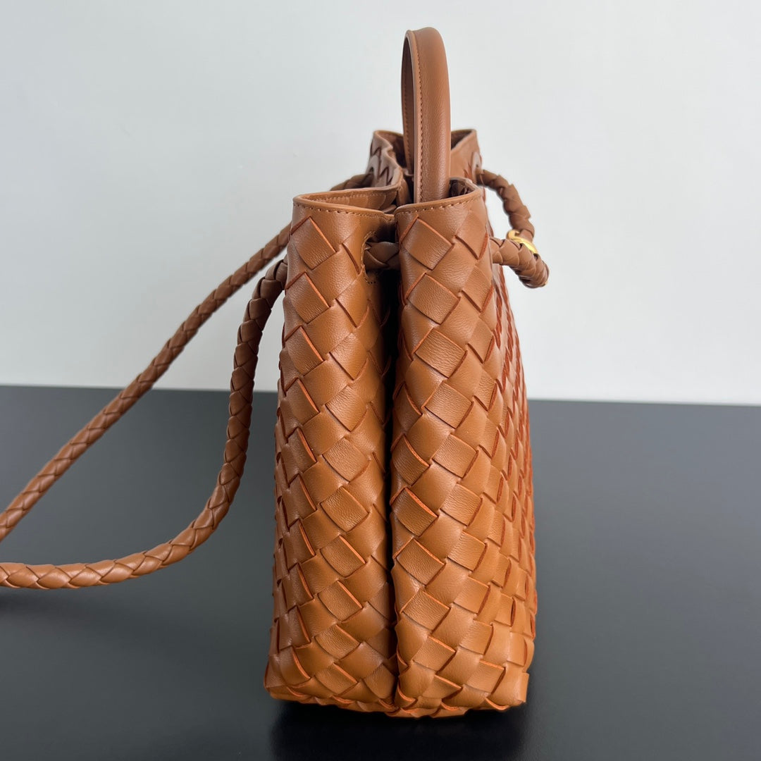 GROSSER ANDIAMO 32 AUS GEBRANNTEM ORANGEN LAMMFELL