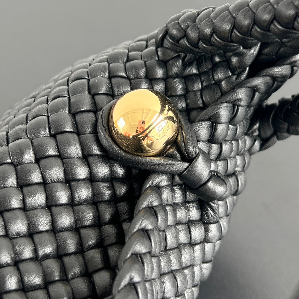 MINI TOSCA 20 IN SCHWARZEM KALBSLEDER