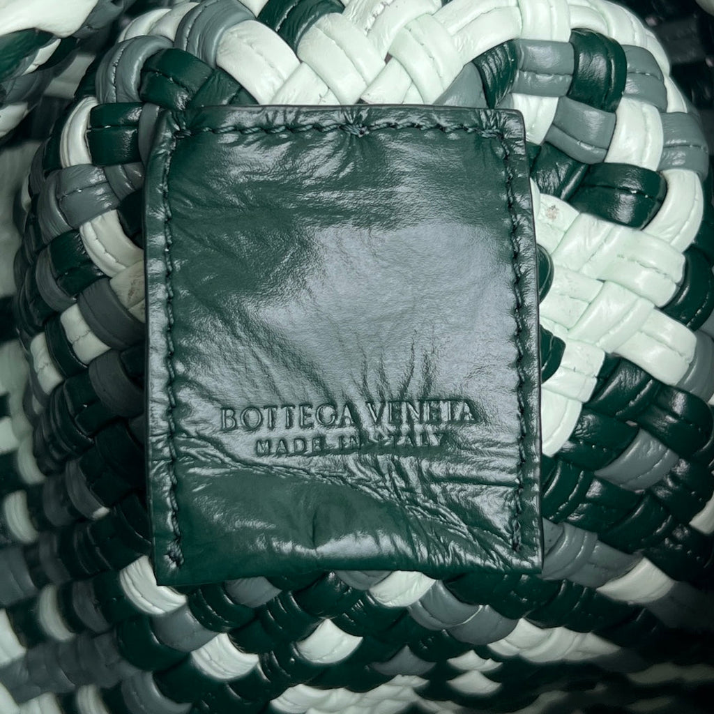 MINI TOSCA 20 IN WEISS MIX GRÜNES KALBSLEDER