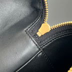 BANG BANG 22 Kosmetikkoffer aus schwarzem Kalbsleder