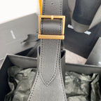 LE 5 À 7 SMALL SUPPLE 23 IN GRAY LAMBSKIN GOLD BUCKLE