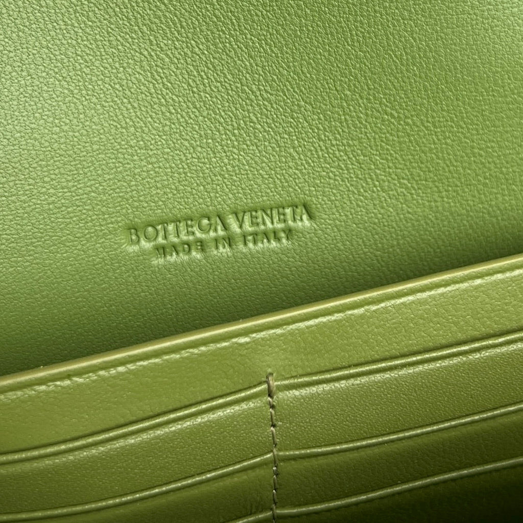 ANDIAMO CLUTCH 31 IN GERSTENMORN-KROKODILMUSTER-KALBSKAUT