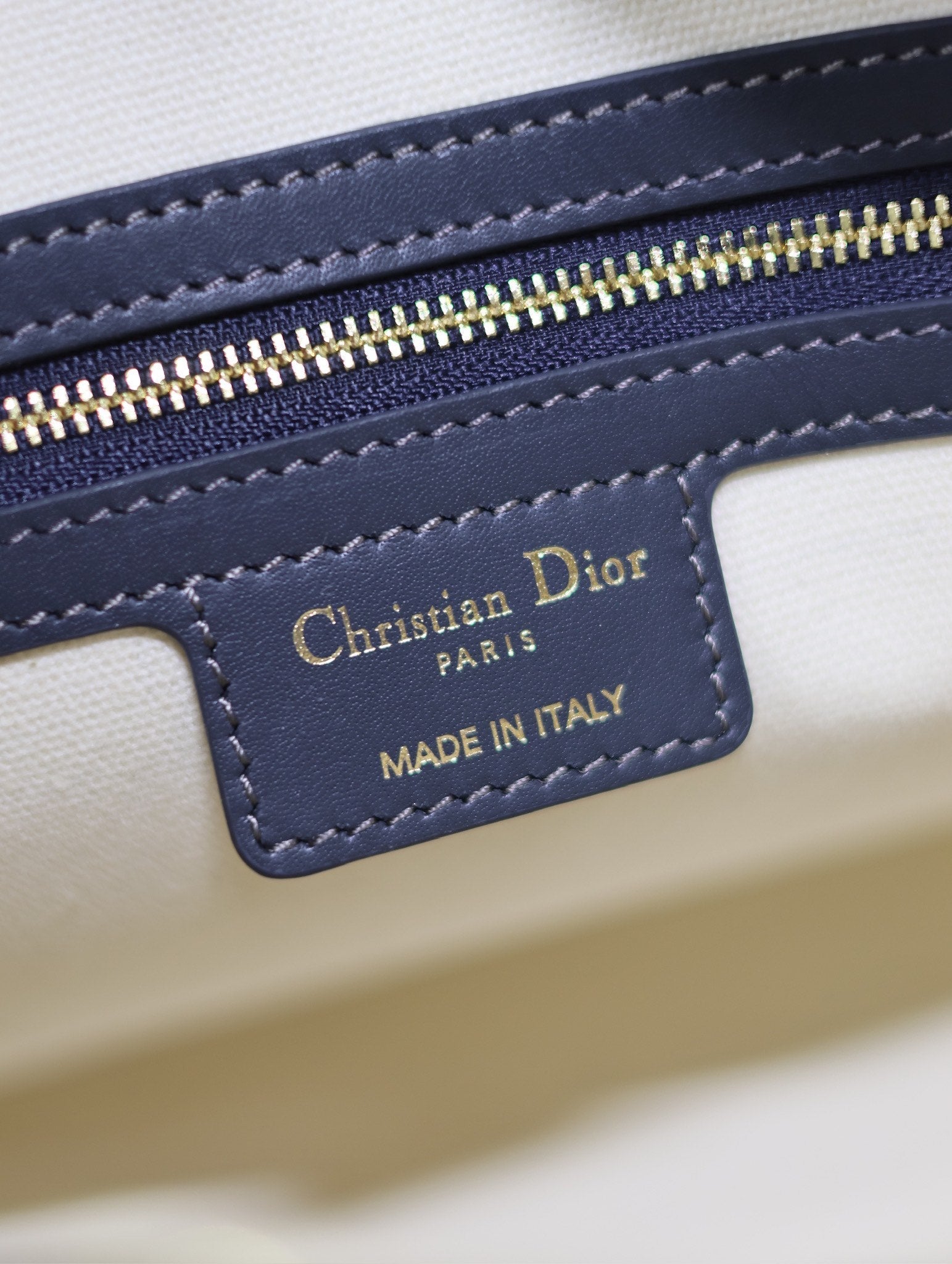 Mittlere 31 D-Vibe Bowlingtasche in blauem Monogram Obliqué Jacquard