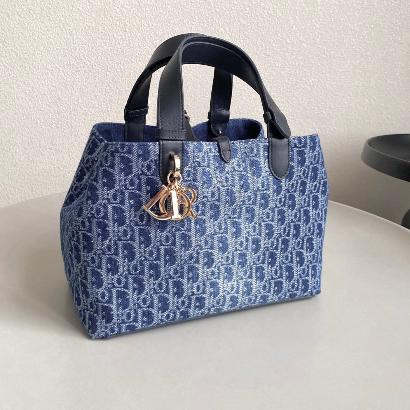 MITTLERER TOUJOURS 28 BLAUER DENIM-OBLIQUE-JACQUARD