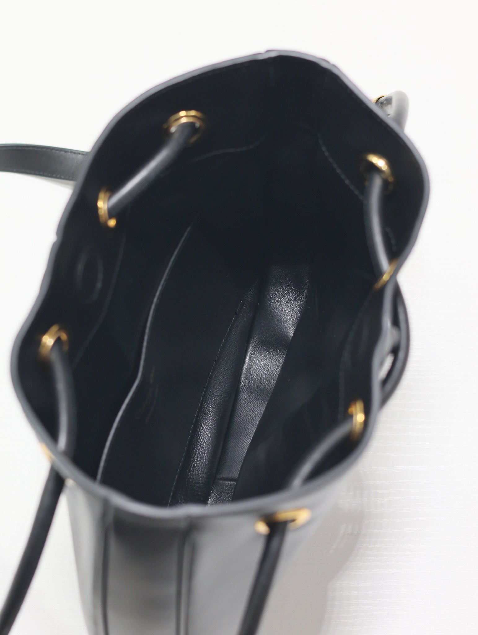 MINI 27 NOLITA TASCHE IN SCHWARZEM GLATTEM KALBSLEDER