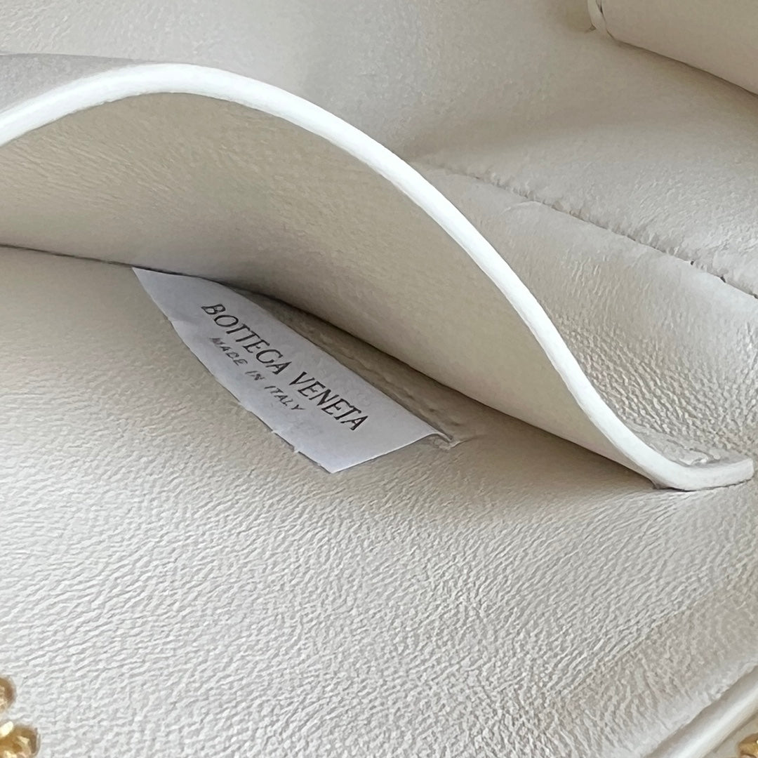 Konzerttasche 18 Zoll aus weißem Lammleder