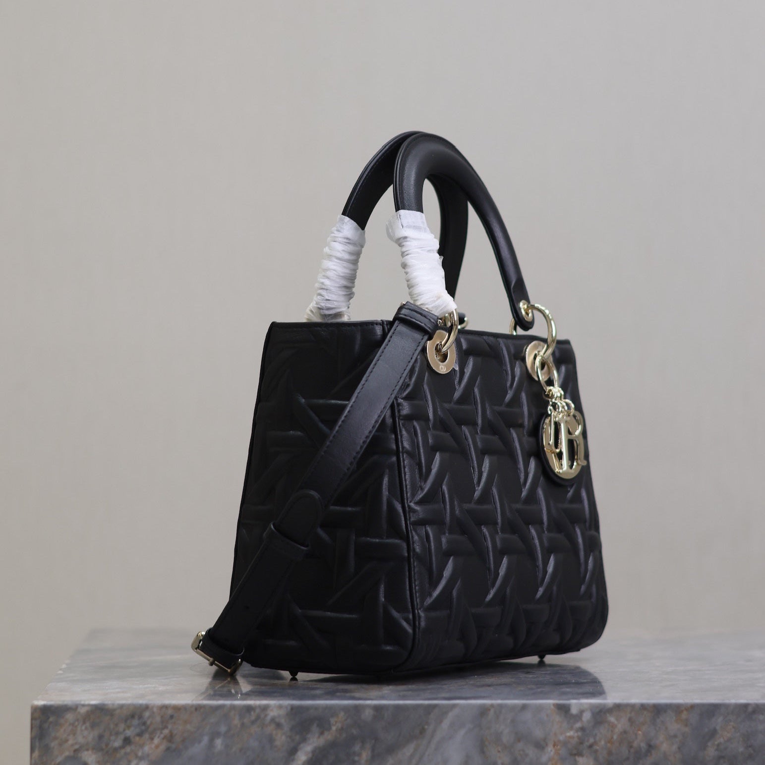 LADY BAG 24 IN BLACK GRAPHIC CANNAGE CALFSKIN PALE GOLD-FINISH METAL CHARMS