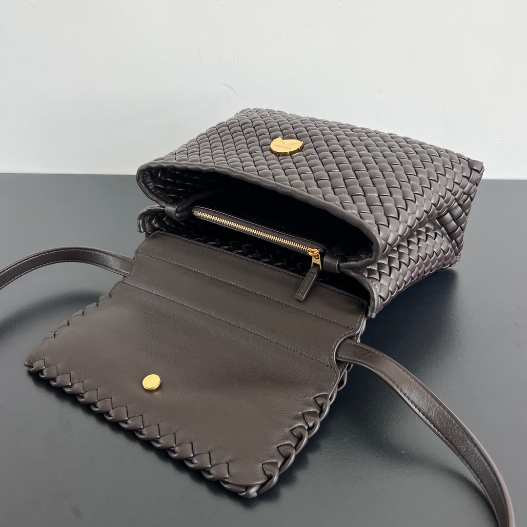 PATTI Schultertasche 26 Zoll Schokoladen-Lammleder