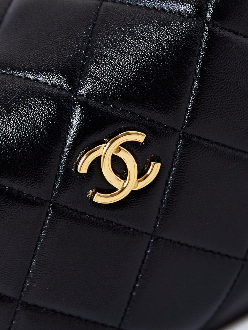 HOBO BAG 18 IN BLACK SOFT LAMBSKIN GOLD CHAIN