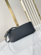 BOULOGNE 29 IN SCHWARZ MONOGRAMM EMPREINTE LEDER GOLDENE BESCHLÄGE