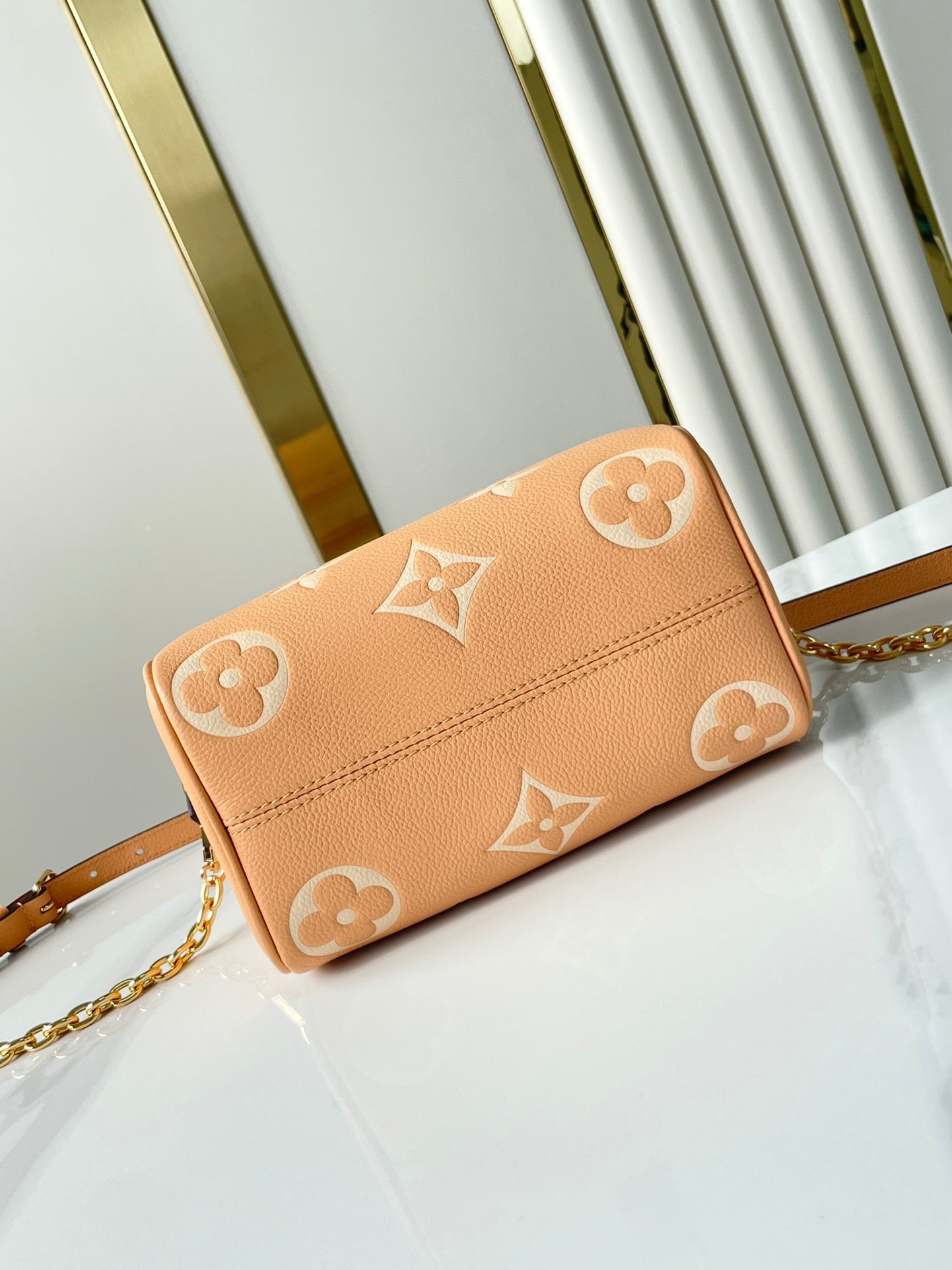 SPEEDY BANDOULIÈRE 20 AUS ARIZONA-CREME-MONOGRAMM-EMPREINTE-LEDER