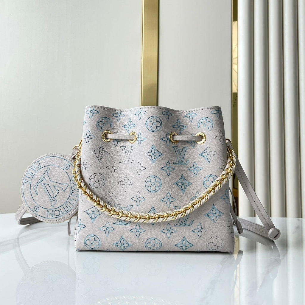 BELLA 22 IN BLUME PERFORATED CALFLEDER GOLDENE BESCHLÄGE