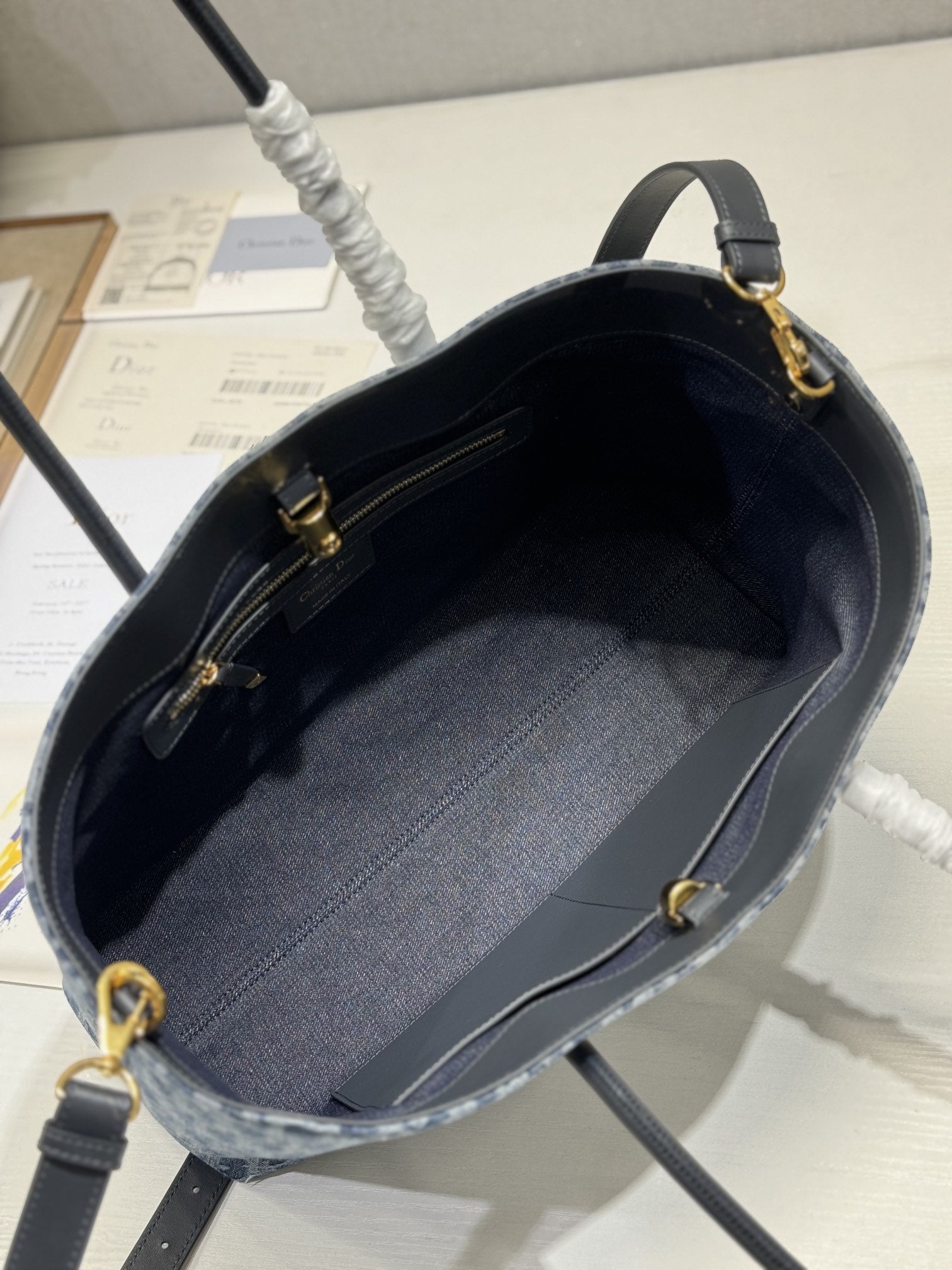 MITTLERE 37 TOUJOURS-TASCHE AUS BLAUEM MONOGRAM-DENIM