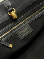 GROSSE 41 TOUJOURS-TASCHE AUS SCHWARZEM MACROCANNAGE-LAMMFELL