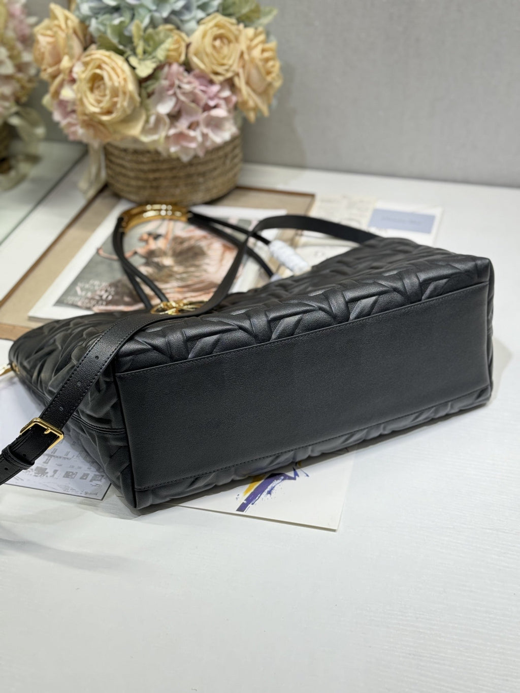 GROSSE 41 TOUJOURS-TASCHE AUS SCHWARZEM MACROCANNAGE-LAMMFELL