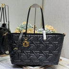 GROSSE 41 TOUJOURS-TASCHE AUS SCHWARZEM MACROCANNAGE-LAMMFELL