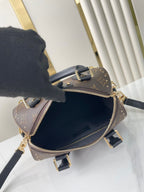 SPEEDY TRUNK 20 IN BRAUNEM MONOGRAMM-CANVAS UND SCHWARZEM KALBSLEDERBESATZ GOLDENE SCHNALLE