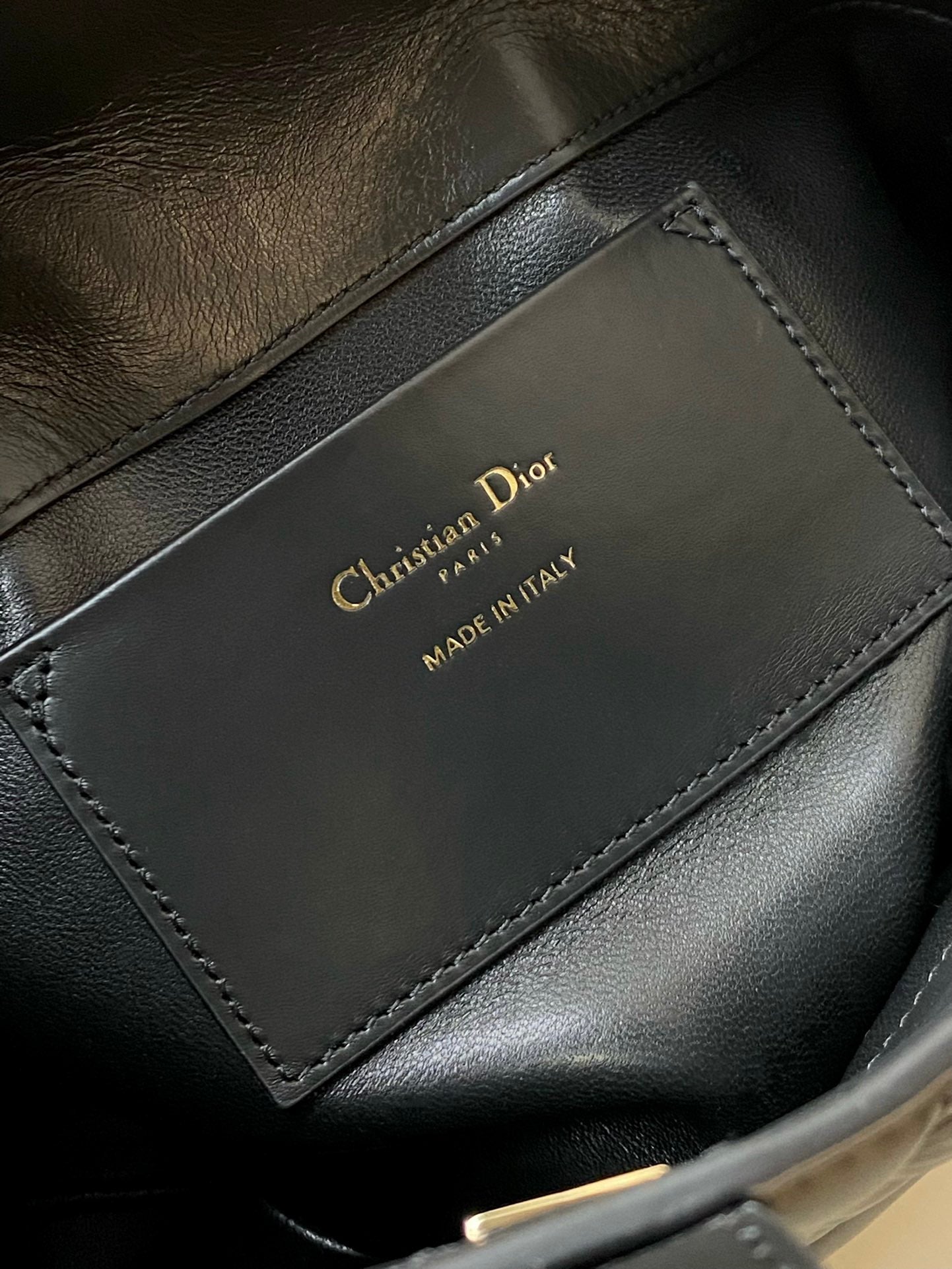 MINI TOUJOURS BEUTELTASCHE 18 AUS SCHWARZEM CANNAGE-KALBSLEDER