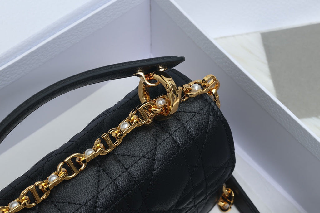 JOLIE Henkeltasche 19 Zoll in schwarzem Cannage-Kalbsleder