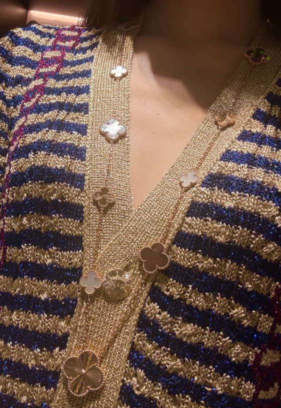 ¡®Jewelicorn¡¯NEU Wandelbare lange Halskette mit 15 vierblättrigen Kleeblatt-Anhängern