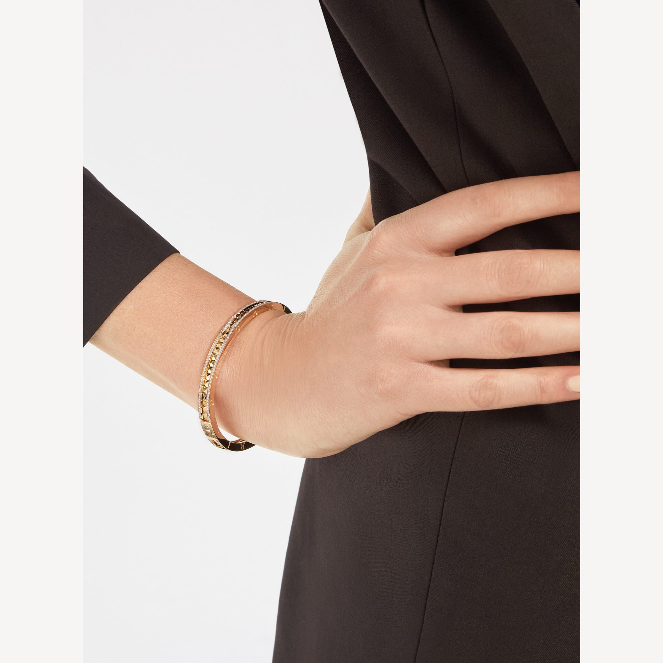 ¡®Jewelicorn¡¯ZERO 1 SPIRAL AND PAVED DIAMOND GOLD BRACELET