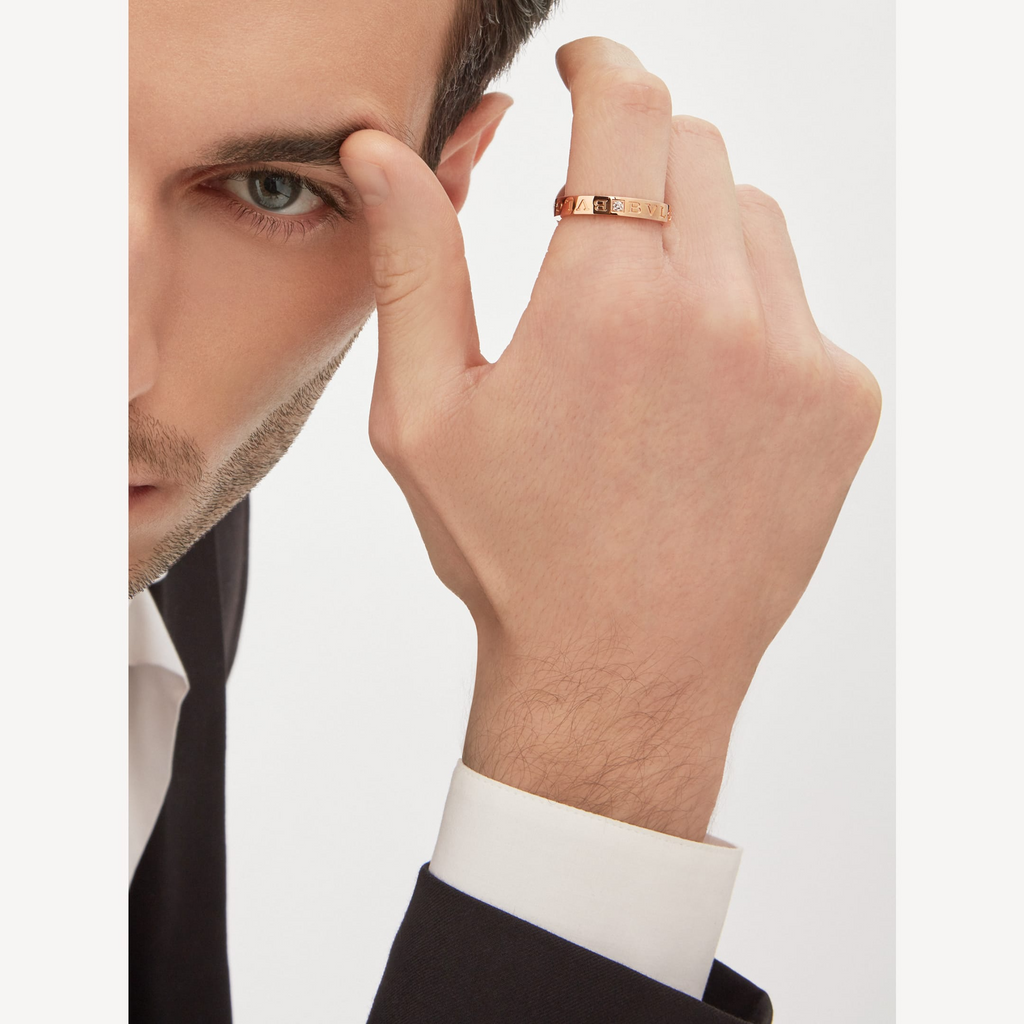 ¡®Jewelicorn¡¯ZERO 1 ESSENTIAL WITH A DIAMOD RING