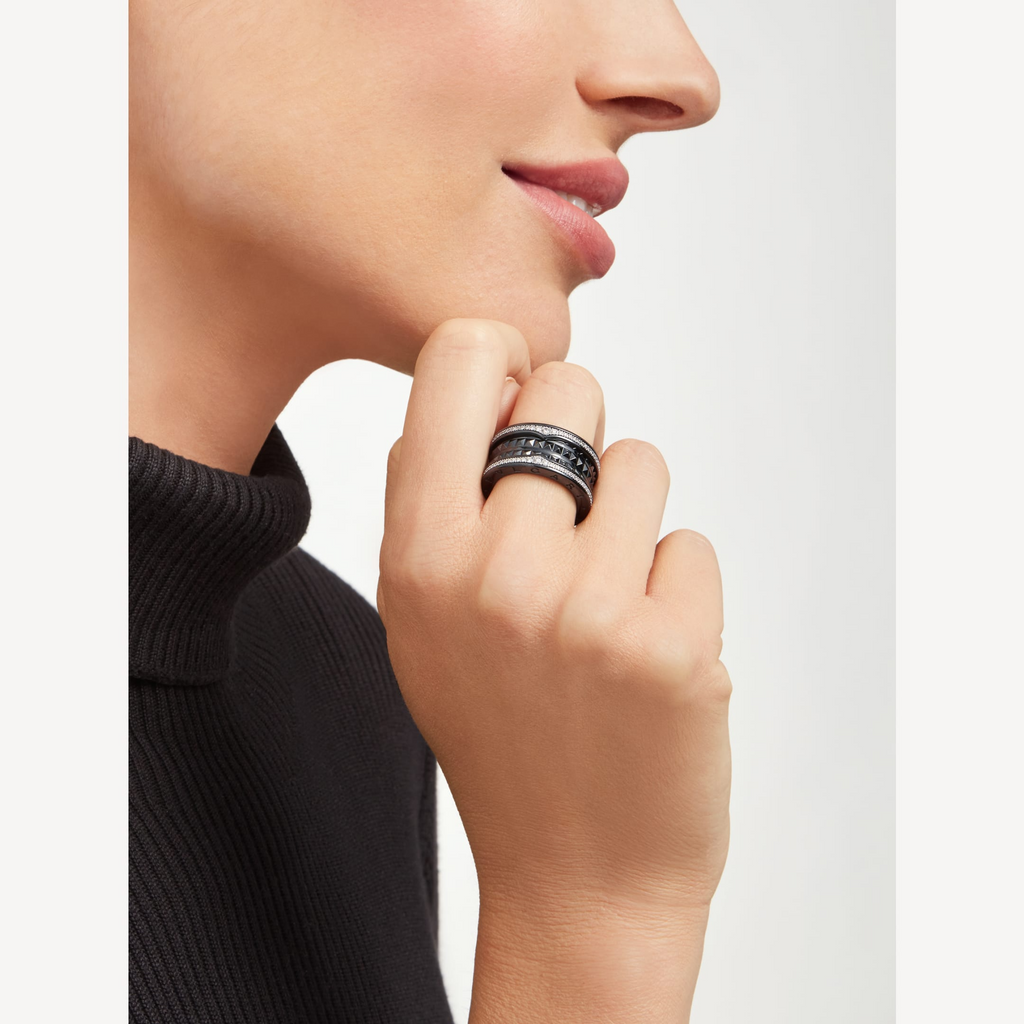 ¡®Jewelicorn¡¯ZERO 1 ROCK FOUR-BAND BLACK CERAMIC WITH STUDDED SPIRAL AND PAVED DIAMONDS RING
