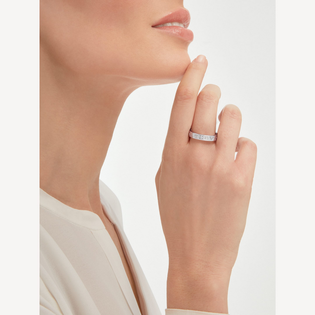 ¡®Jewelicorn¡¯ZERO 1 ESSENTIAL WITH A DIAMOD RING