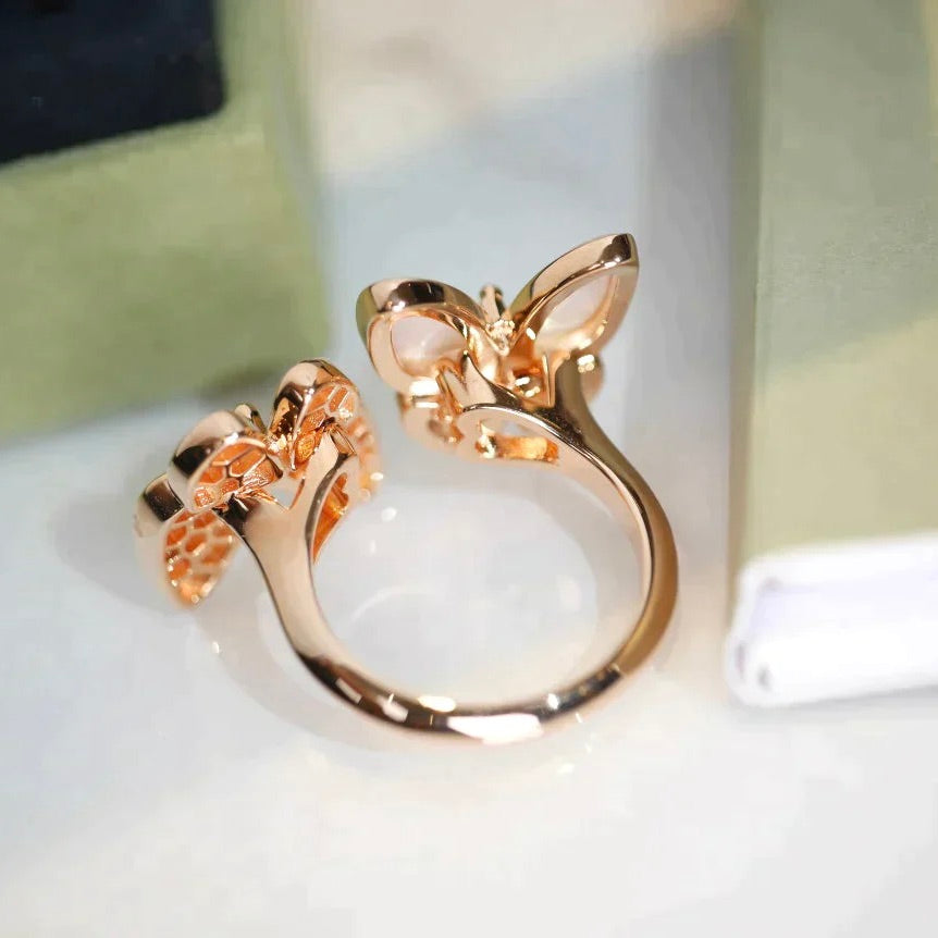 ¡®Jewelicorn¡¯TWIN BUTTERFLY DIAMOND MOP RING