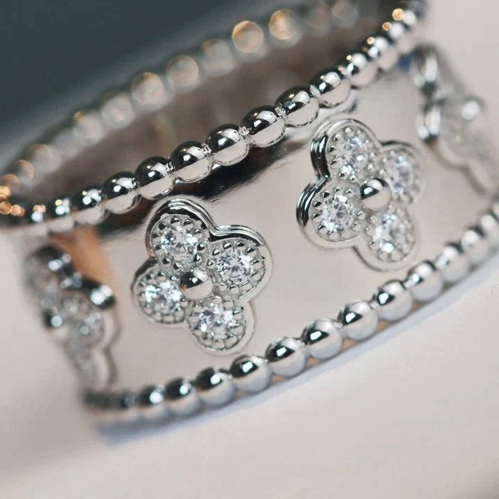 ®ジュエリコーン®クローバー万華鏡リング 10mm