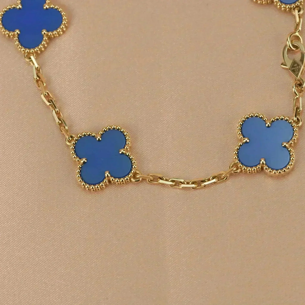 ¡®Jewelicorn¡¯CLOVER 5 MOTIFS BLUE AGATE BRACELET