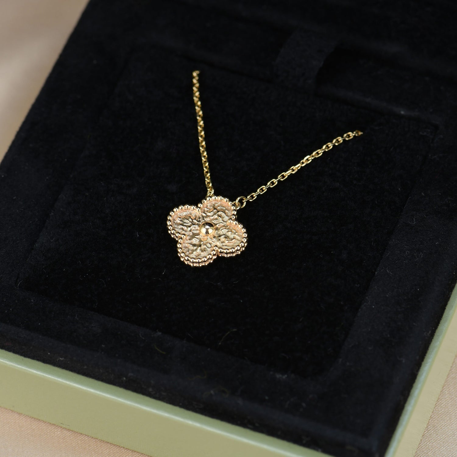 ¡®Jewelicorn¡¯CLOVER 15MM  BRONZING NECKLACE