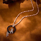 [⭐JeweliWhal]NEW BLACK CIRCLE PANTHER FULL DIAMOND NECKLACE