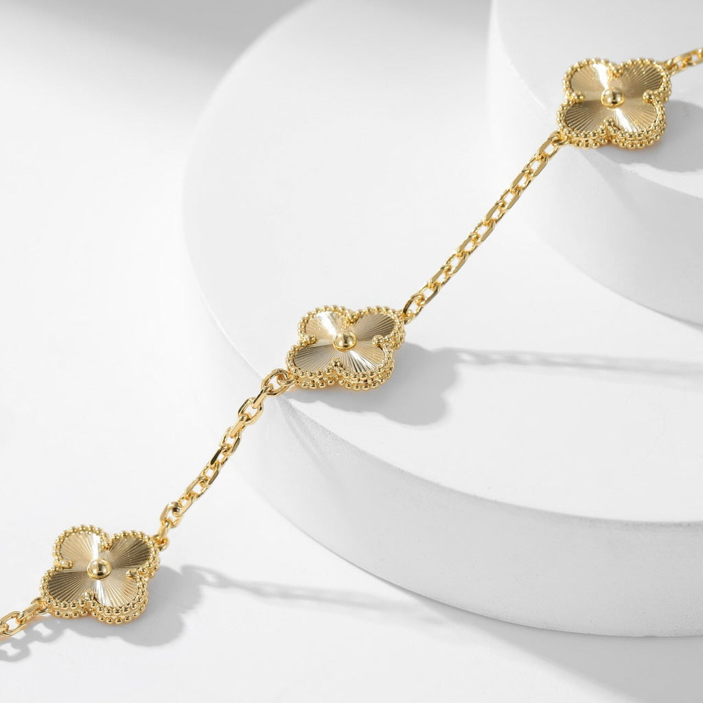 ®Jewelicorn®クローバー 10モチーフ レーザーネックレス