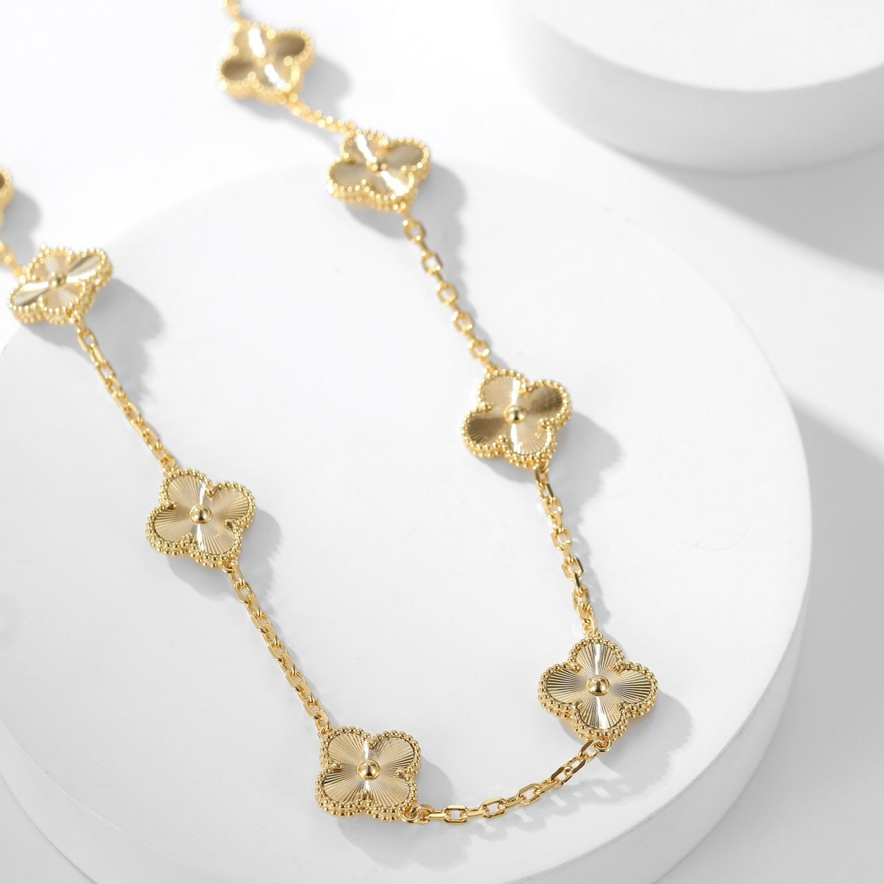 ®Jewelicorn®クローバー 10モチーフ レーザーネックレス