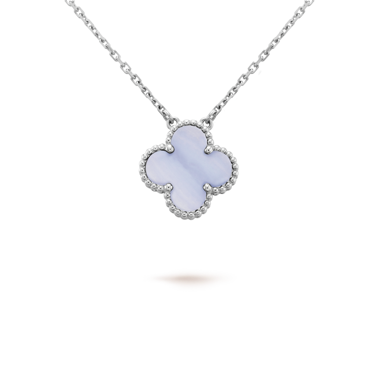 ¡®Jewelicorn¡¯CLOVER 15MM BLUE CHALCEDONY NECKLACE SILVER